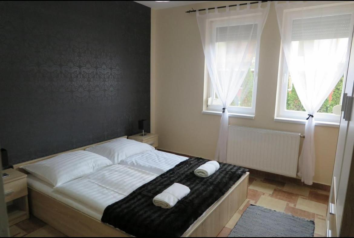 Beach Deluxe Apartman Hajdúszoboszló Buitenkant foto