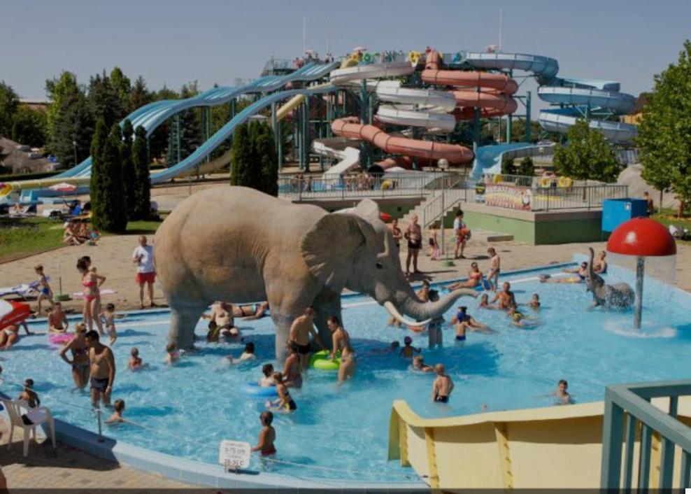 Beach Deluxe Apartman Hajdúszoboszló Buitenkant foto